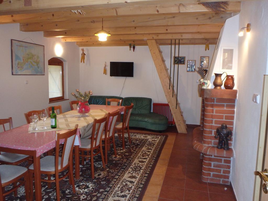 Penzion Vlasta Moravská Nová Ves Exterior foto